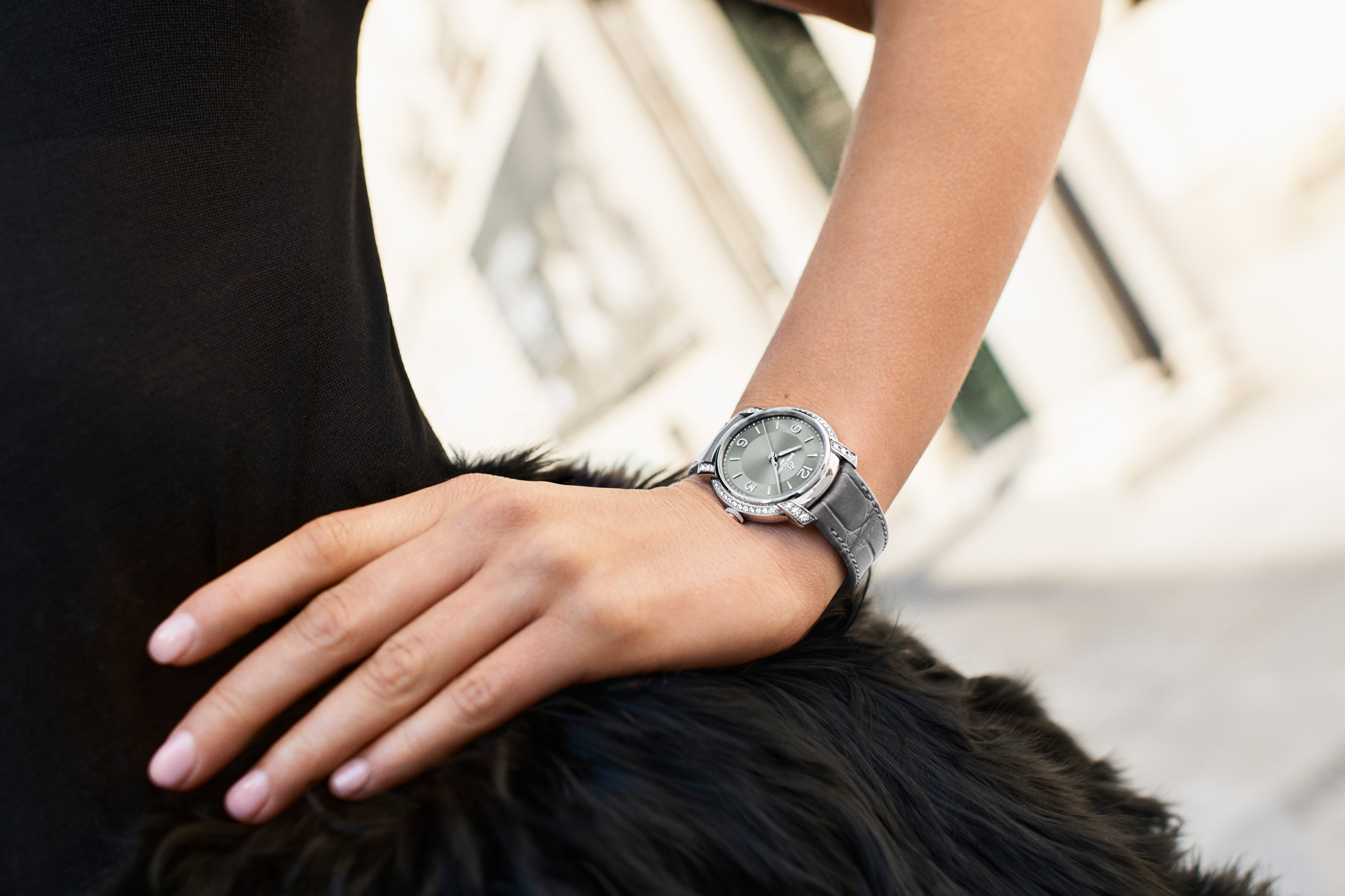 Lady Premier Automatic 36 - Grau (edelsteinbesetzt)