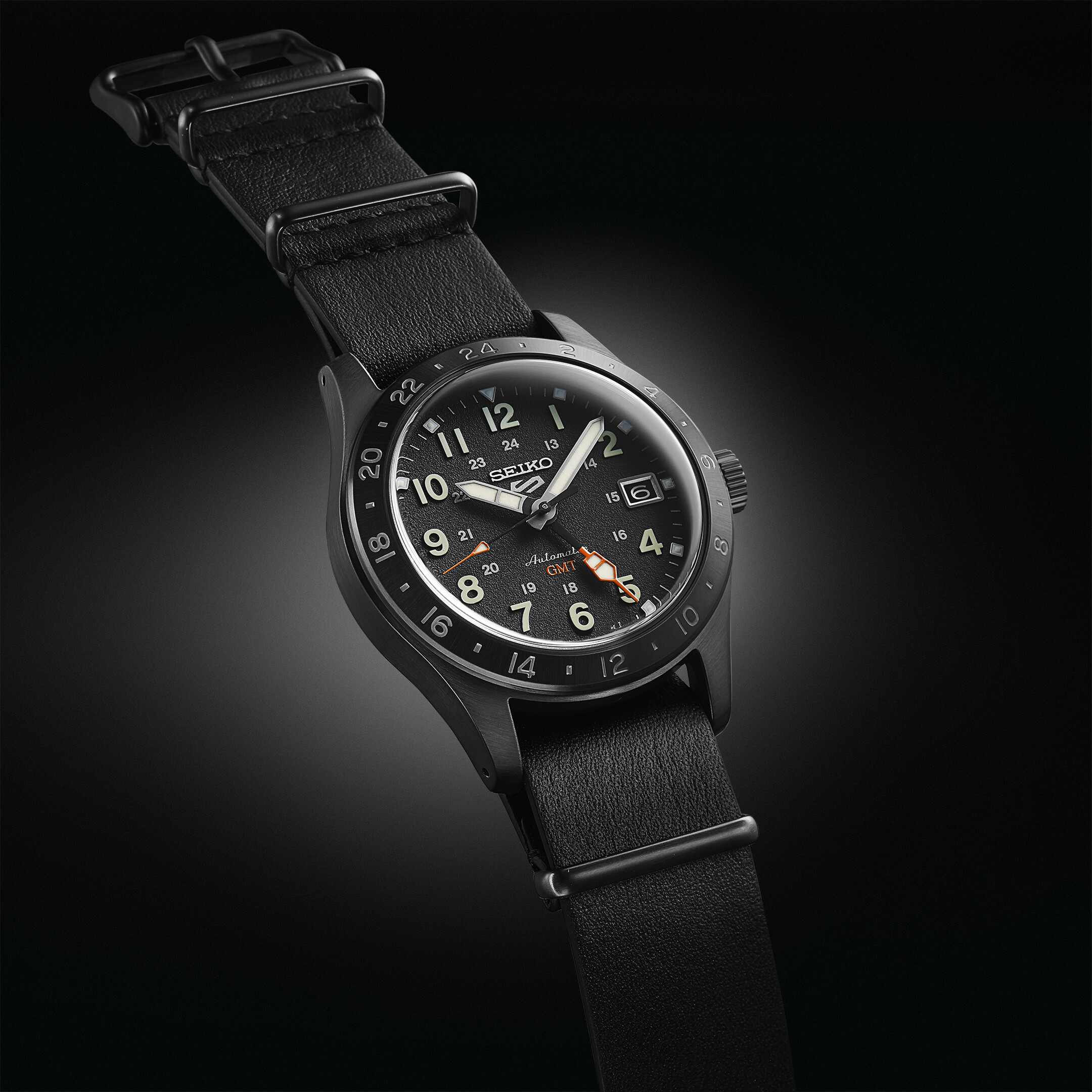 Seiko 5 Sports Field series  - Automatik GMT - Schwarz / Schwarz