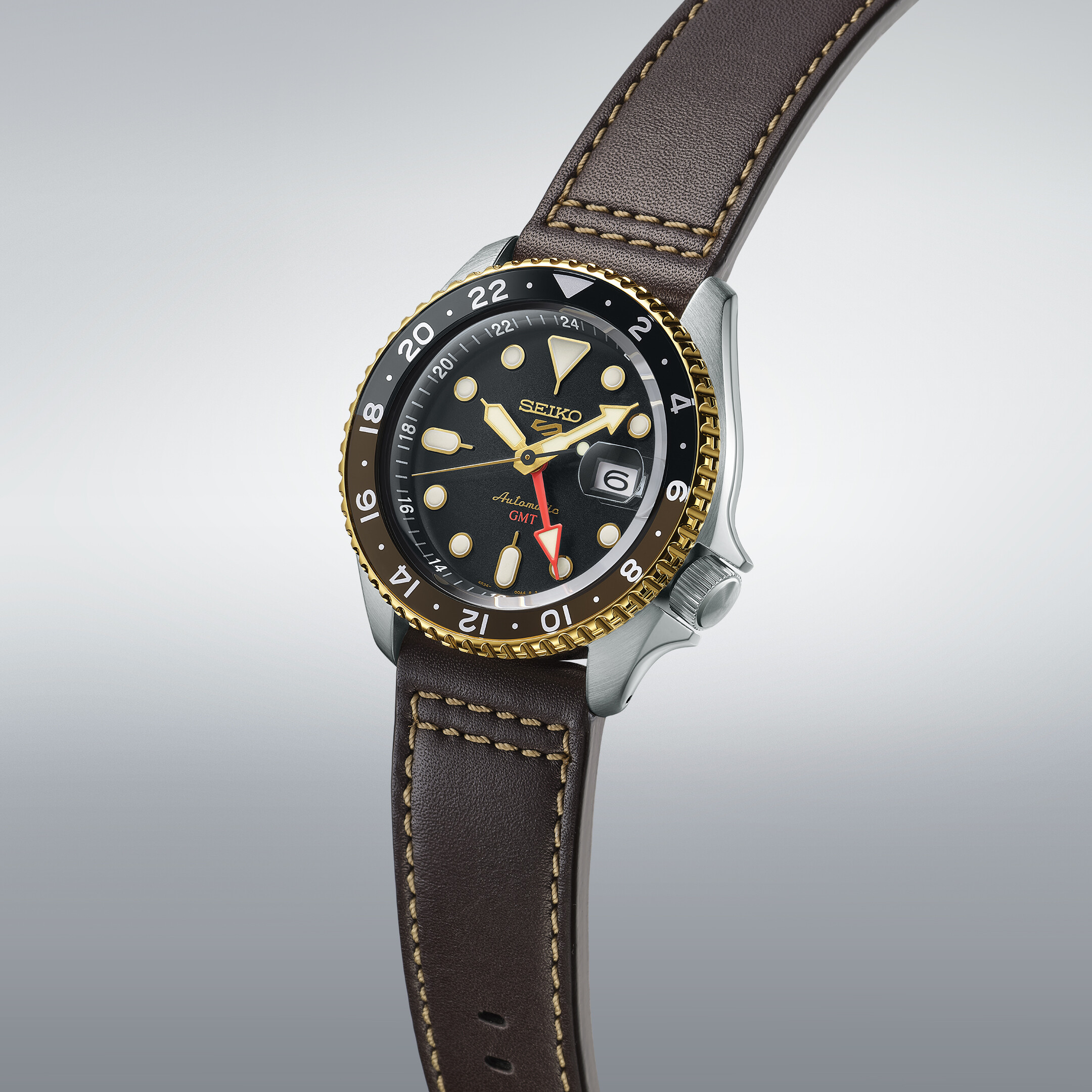 Seiko 5 Sports Automatik GMT - Schwarz / Gold