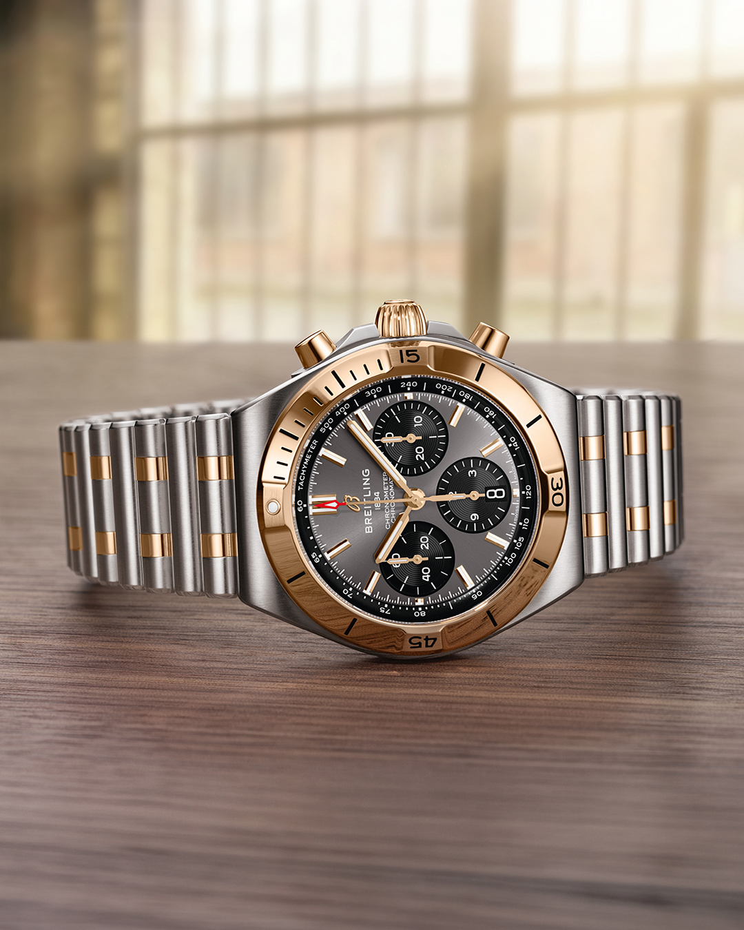 Chronomat B01 42 - Grau - STAHL & GOLD