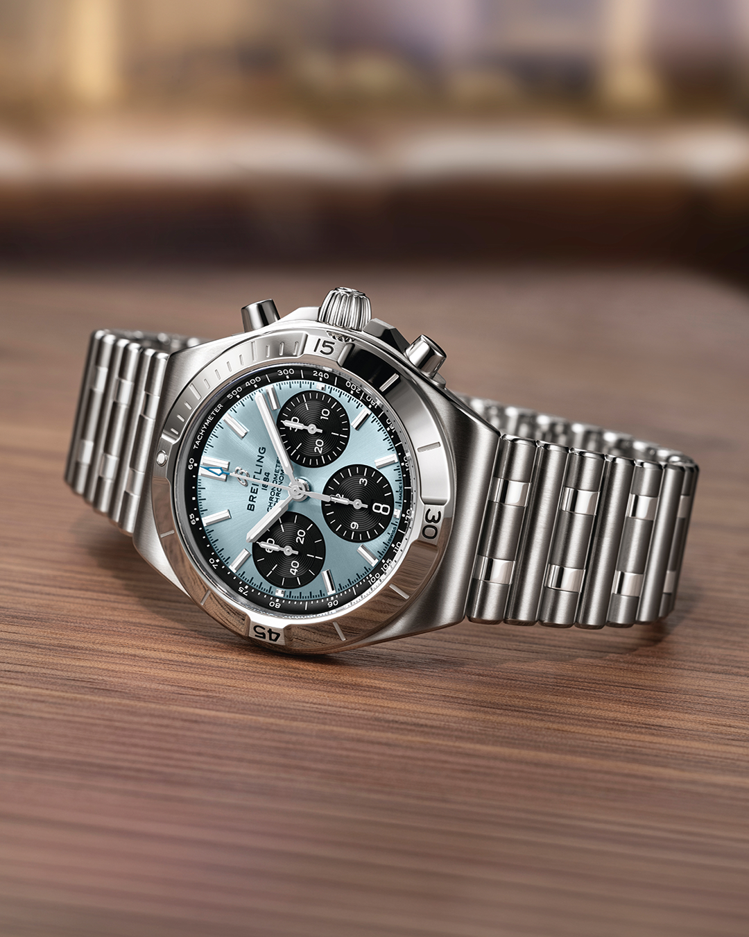 Chronomat B01 42 - Eisblau - Platinlünette 